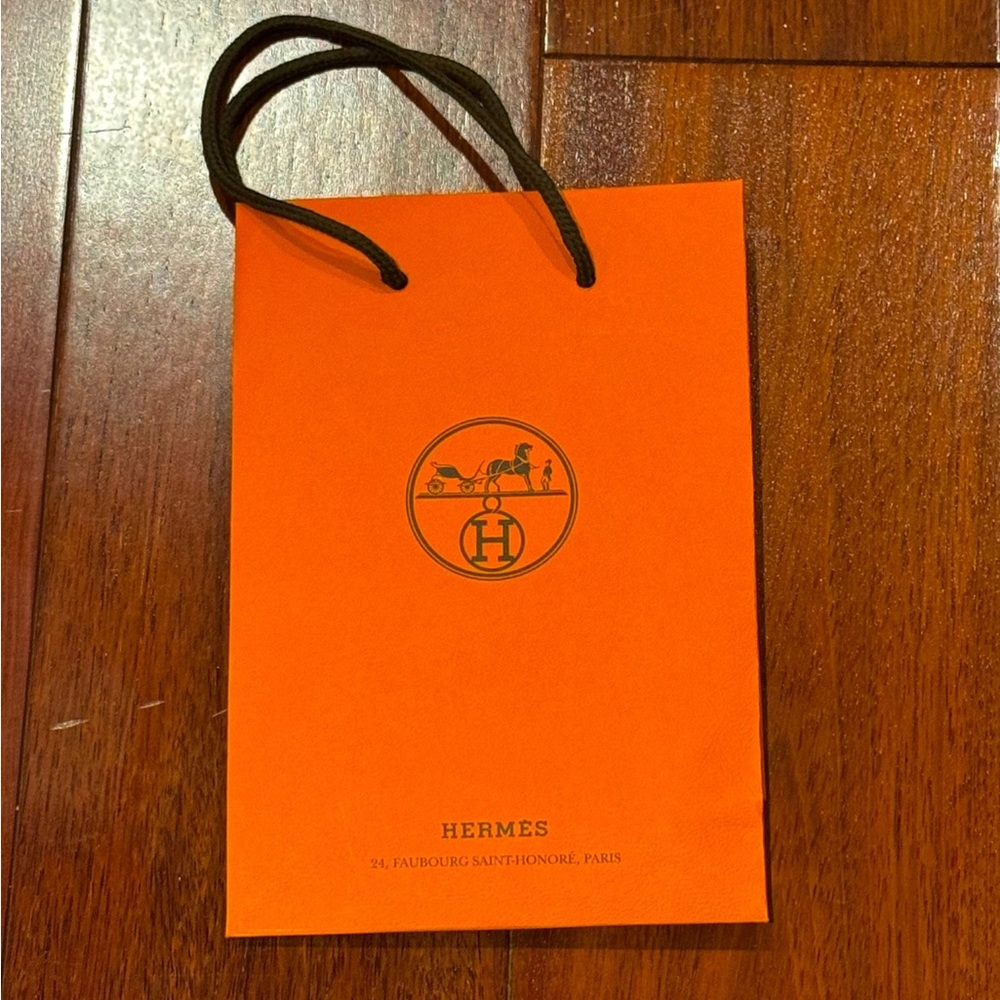 Hermes paper bag small 6”W x 9”L
